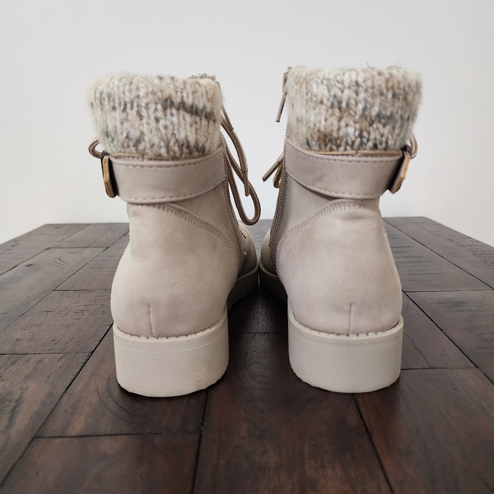 St. John's Bay Frampton Taupe Lace-up Knit Cuff Buckle Boots Sz 7 Classic Casual - Picture 11 of 12